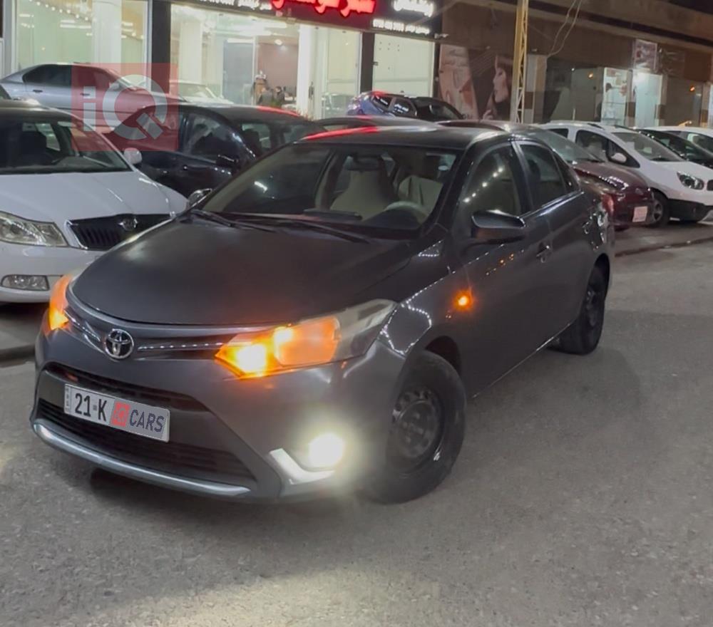 تۆیۆتا یارس